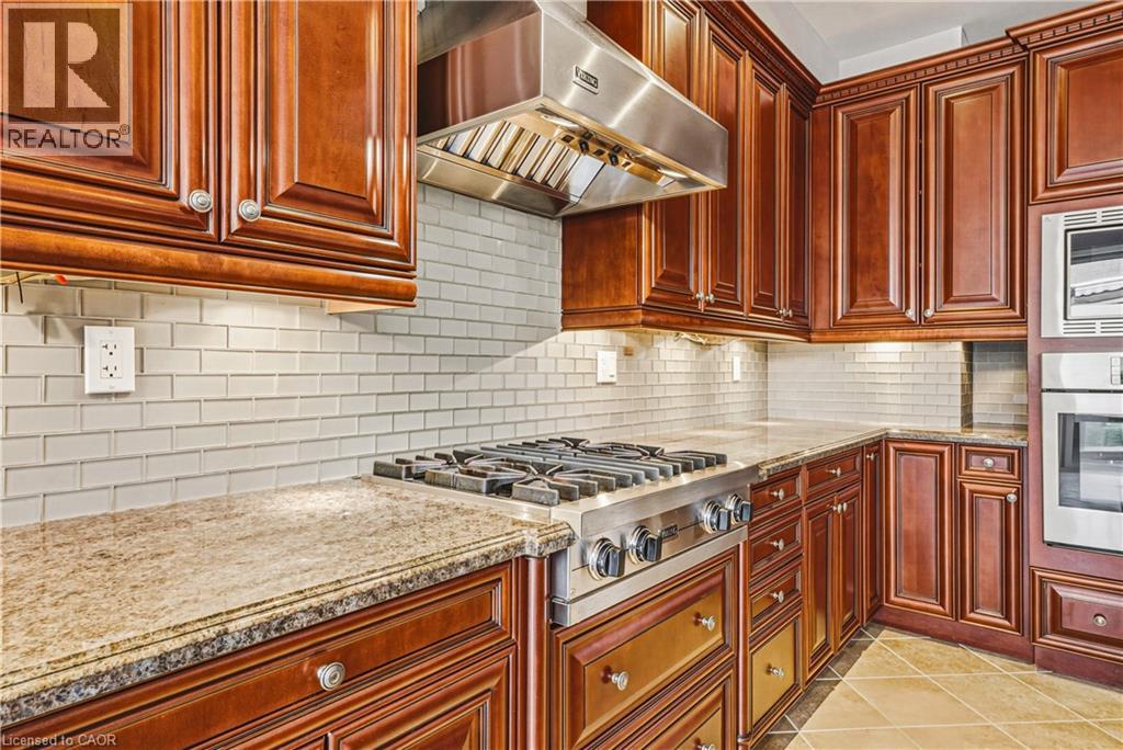 425 BURLOAK Drive, Oakville, Ontario, L6L6W8 — Photo 13