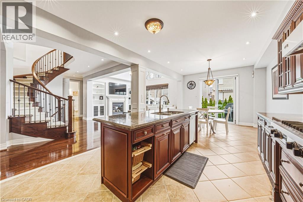 425 BURLOAK Drive, Oakville, Ontario, L6L6W8 — Photo 15