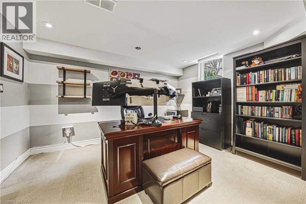425 BURLOAK Drive, Oakville, Ontario, L6L6W8 — Photo 42