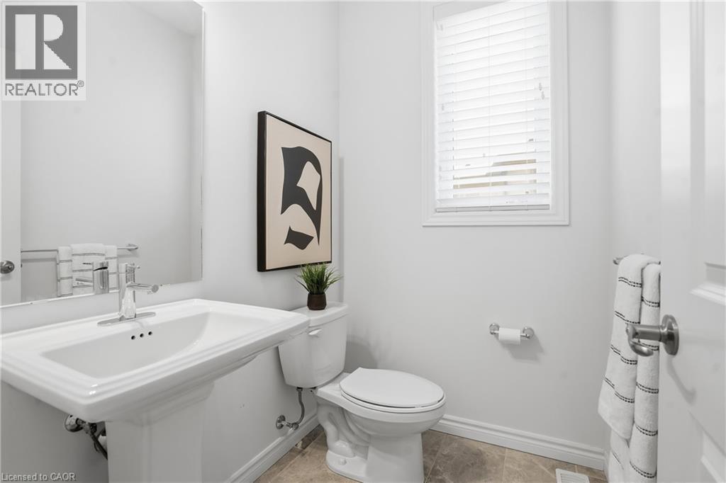 4087 HEALING Street, Beamsville, Ontario, L3J0S3 — Photo 5