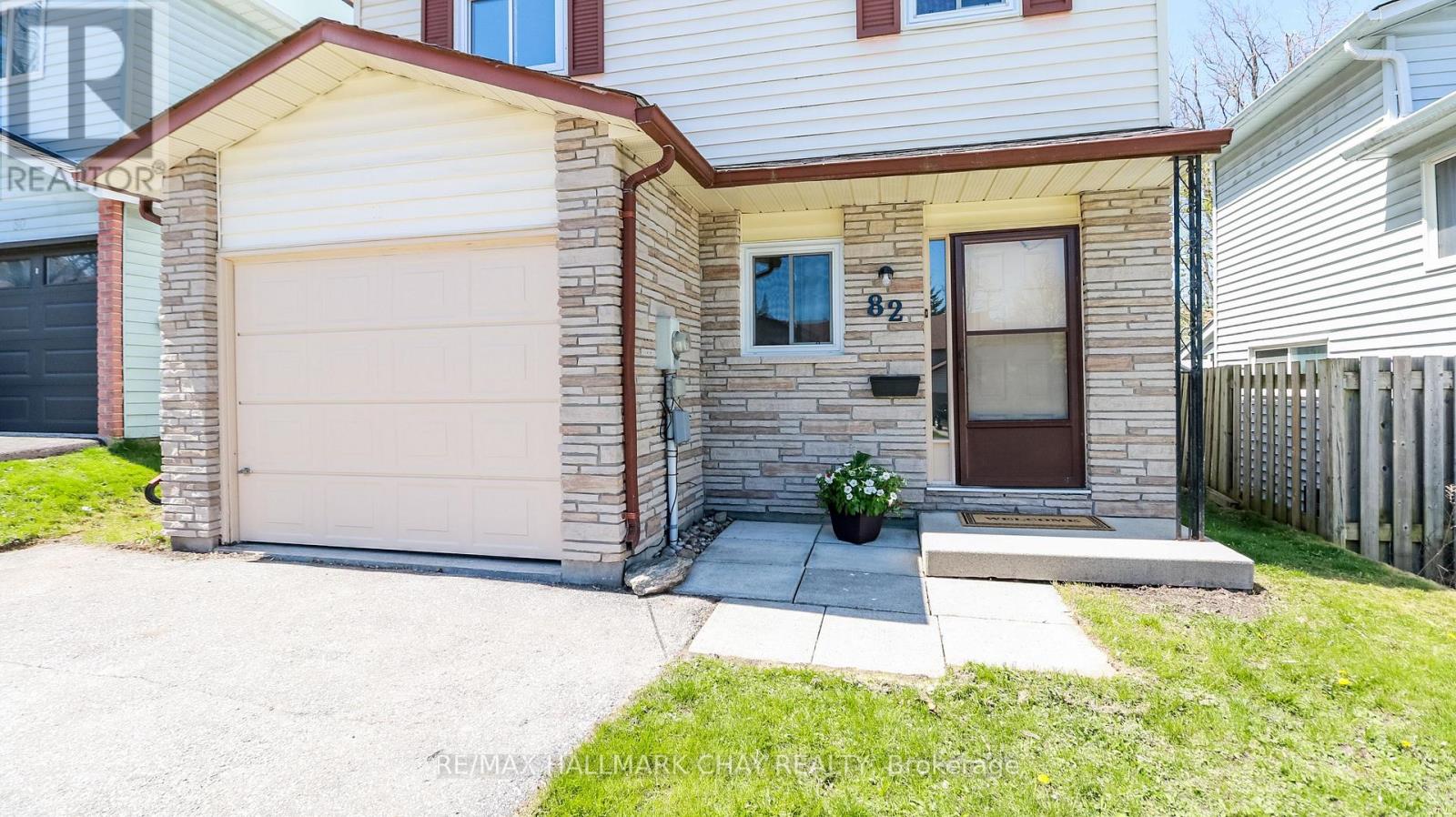 82 MELINDA CRESCENT - 1