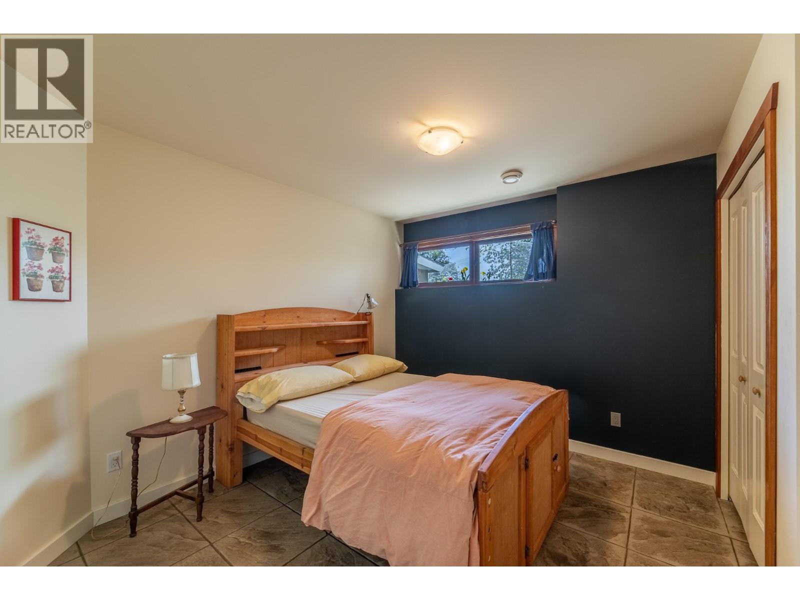  8105 Princeton - Summerland Road, Summerland