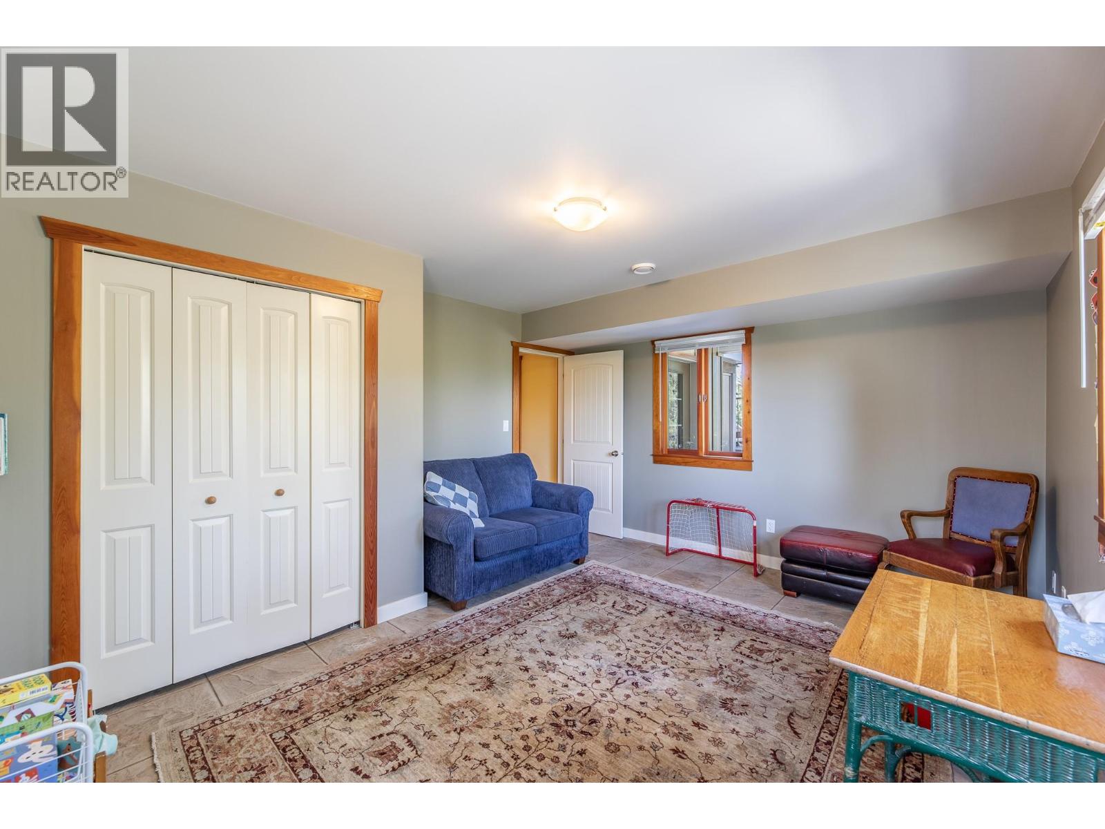  8105 Princeton - Summerland Road, Summerland