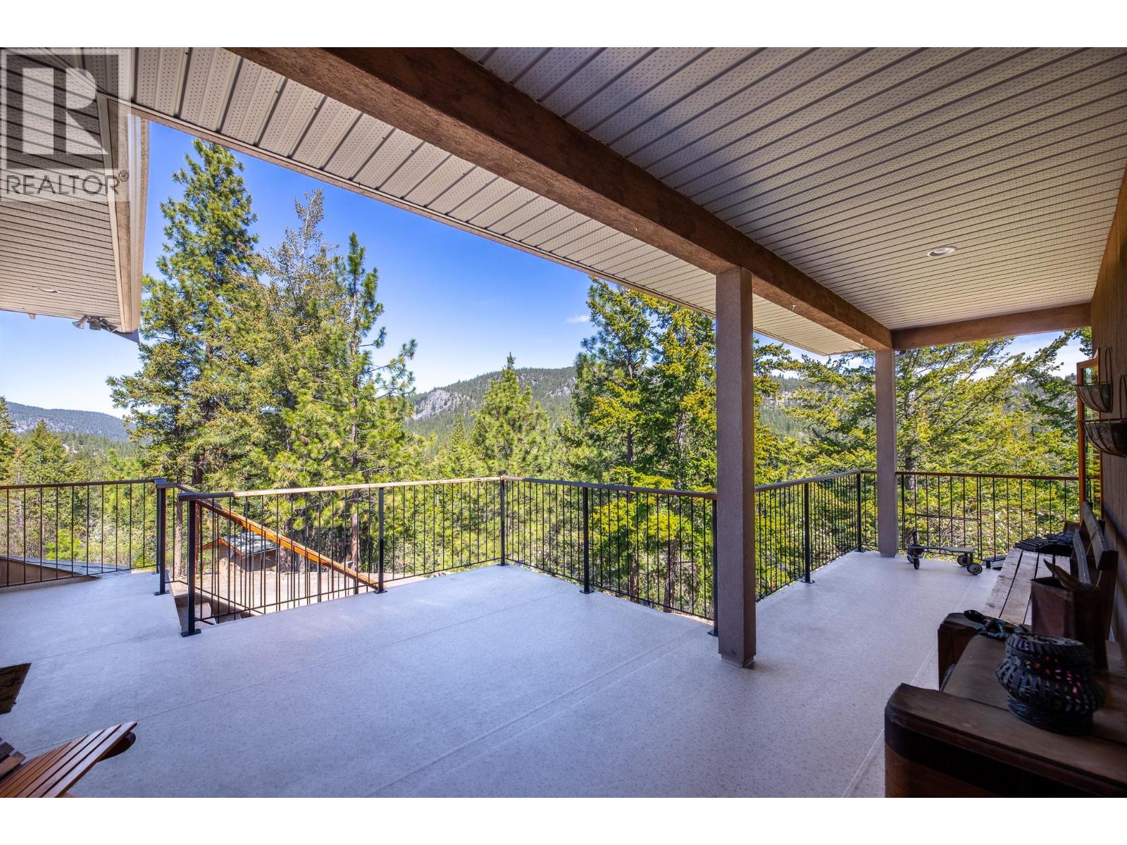  8105 Princeton - Summerland Road, Summerland