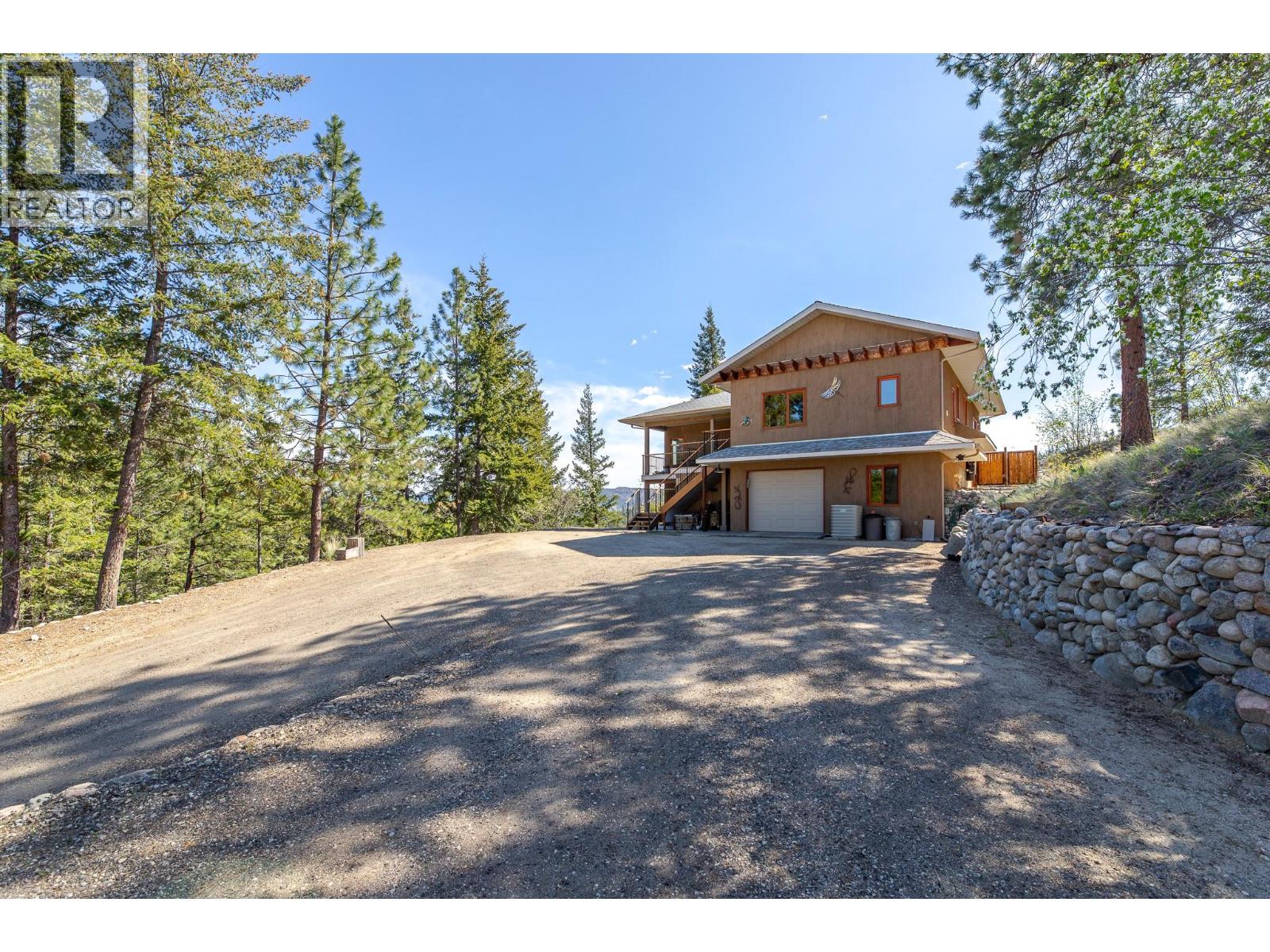  8105 Princeton - Summerland Road, Summerland