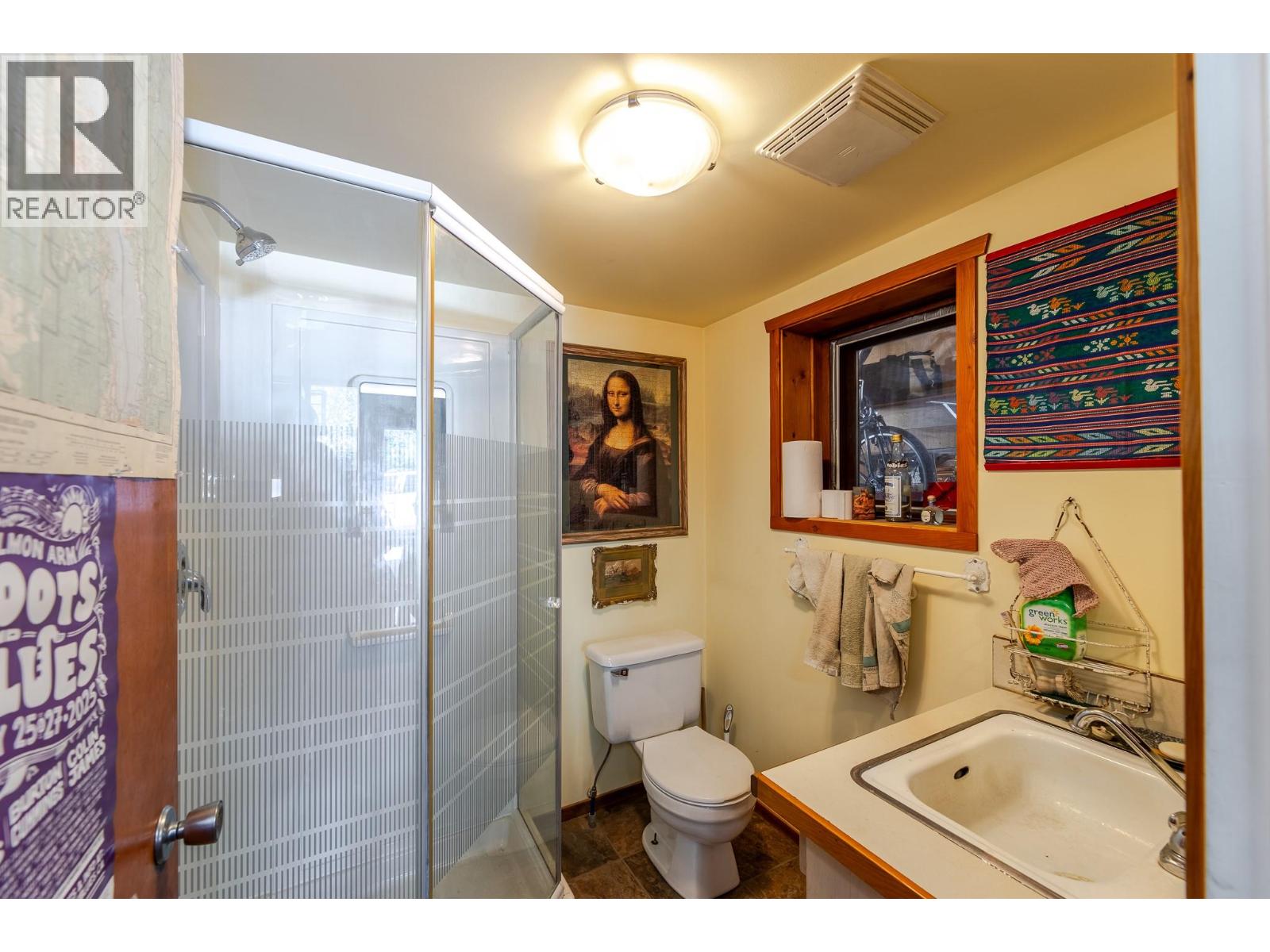  8105 Princeton - Summerland Road, Summerland