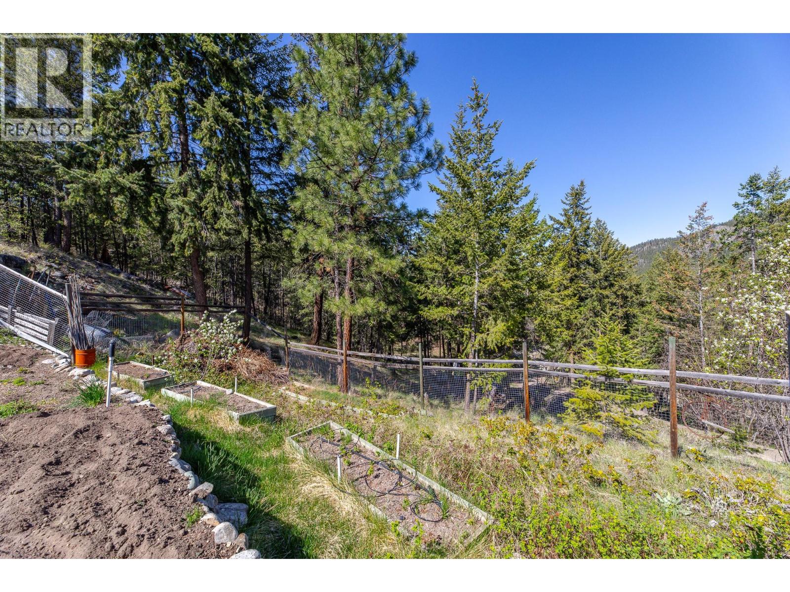  8105 Princeton - Summerland Road, Summerland