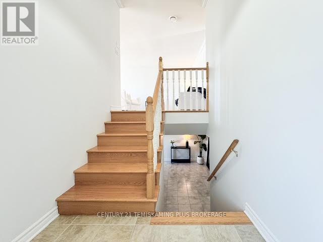 560 HELMER PEDERSEN DRIVE — photo 25