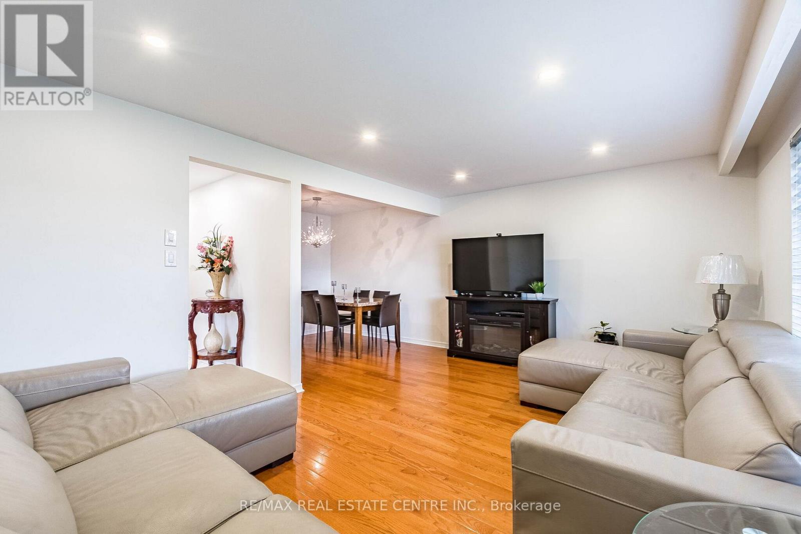 7260 REDFOX ROAD - 11