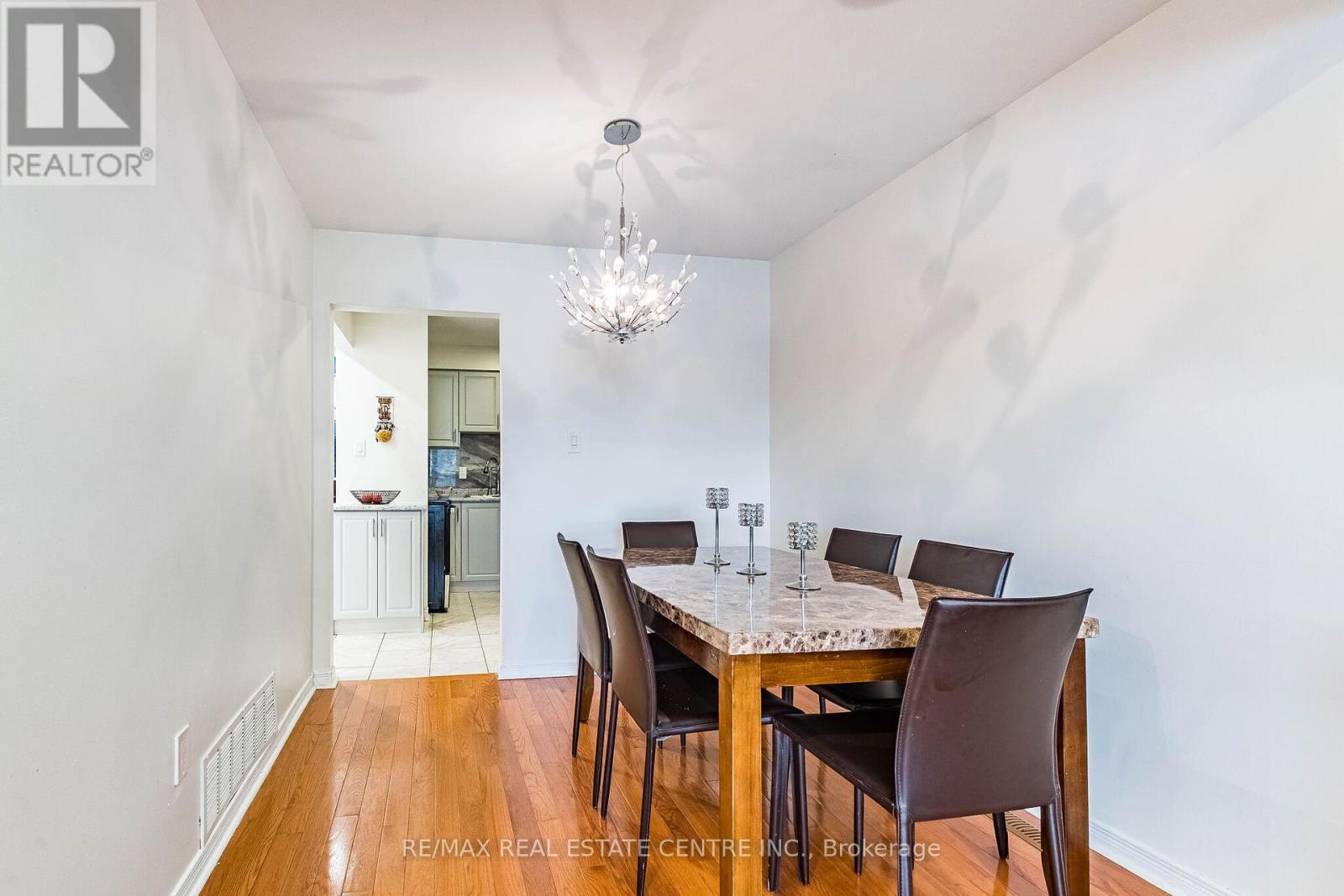 7260 REDFOX ROAD - 12