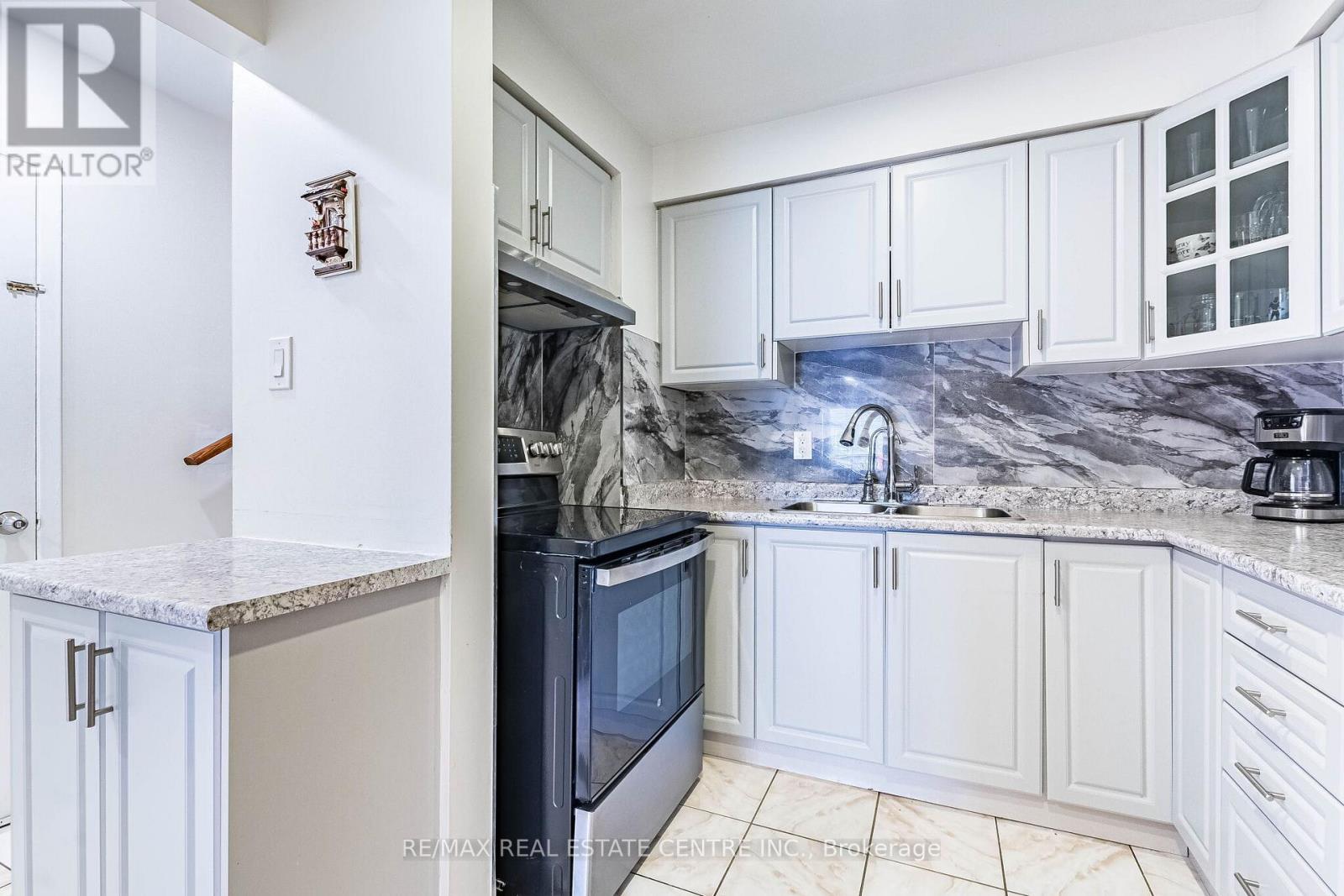 7260 REDFOX ROAD - 18