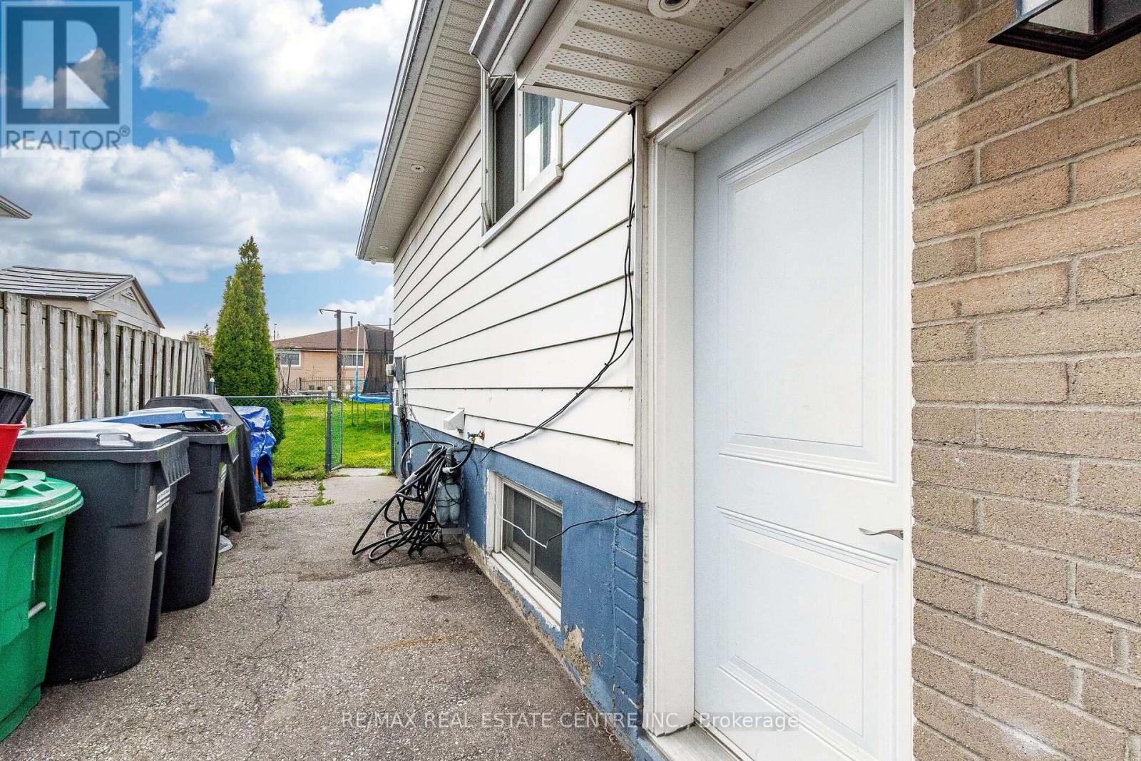 7260 REDFOX ROAD - 47