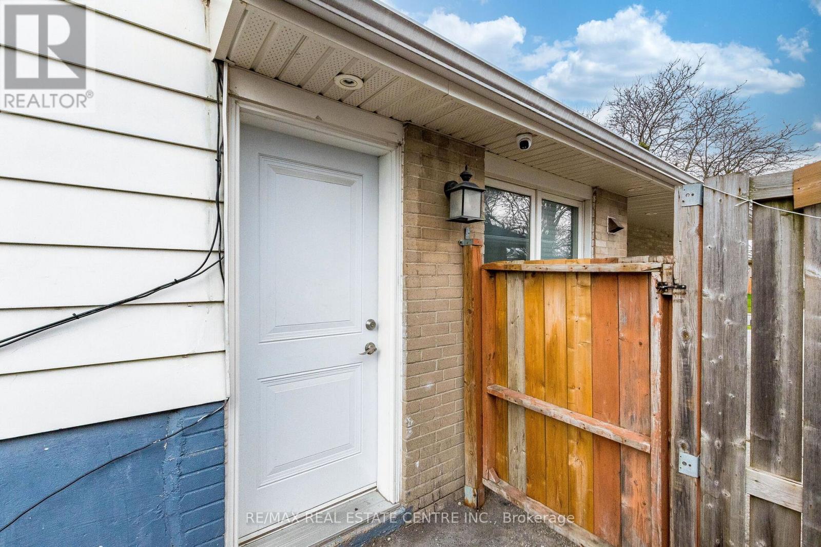 7260 REDFOX ROAD - 48