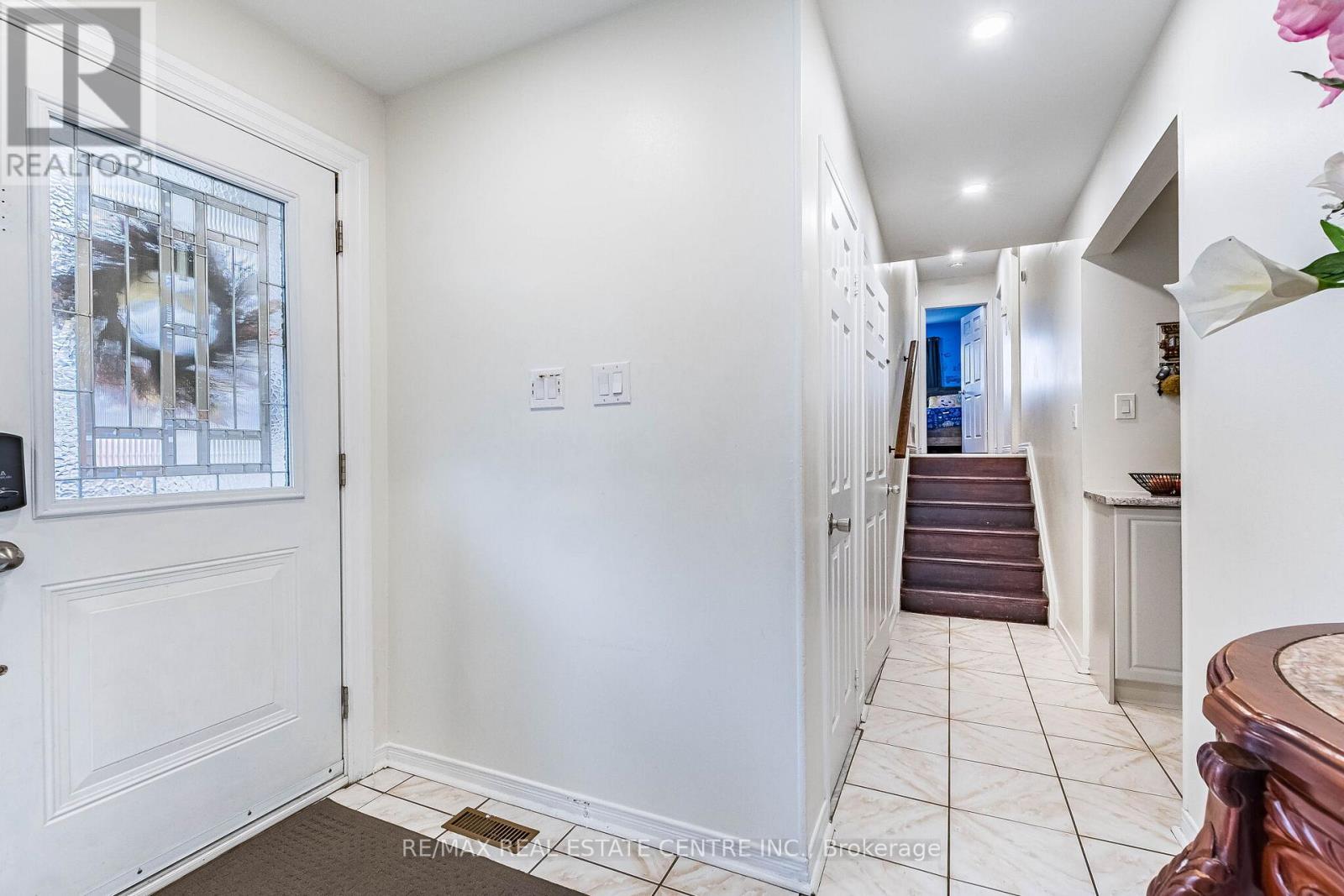 7260 REDFOX ROAD - 7