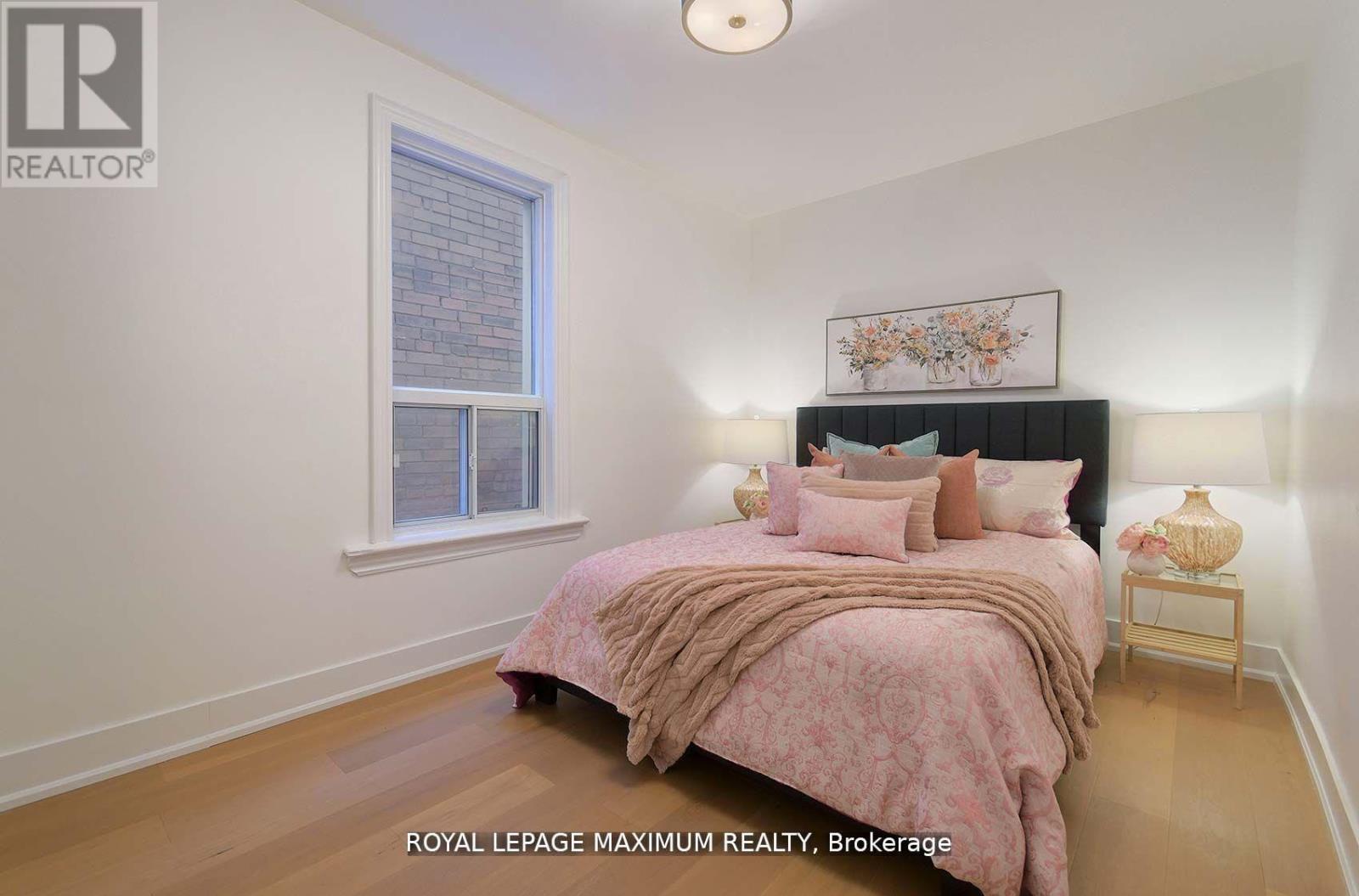 132 WALLACE AVENUE — photo 20