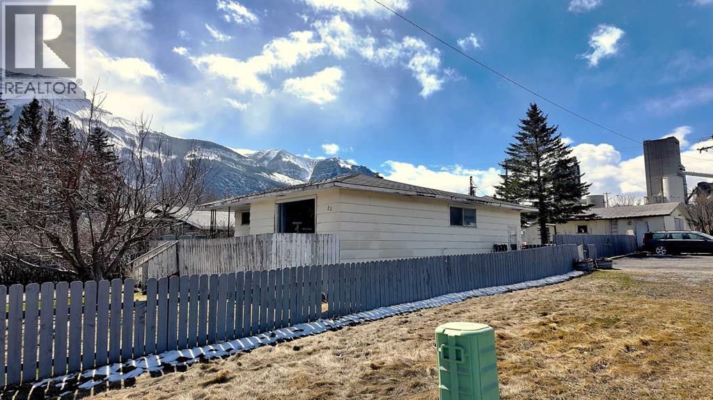 23 Mt Allen Drive — photo 43