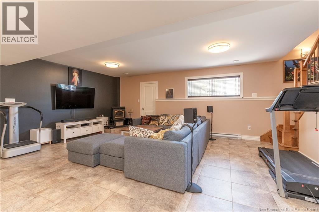 69 Whisperwood Drive - 38
