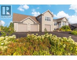 69 Whisperwood Drive, photo 2