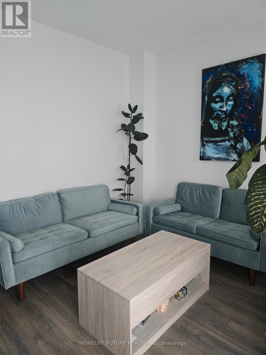 20 LINCOLN DRIVE - 21