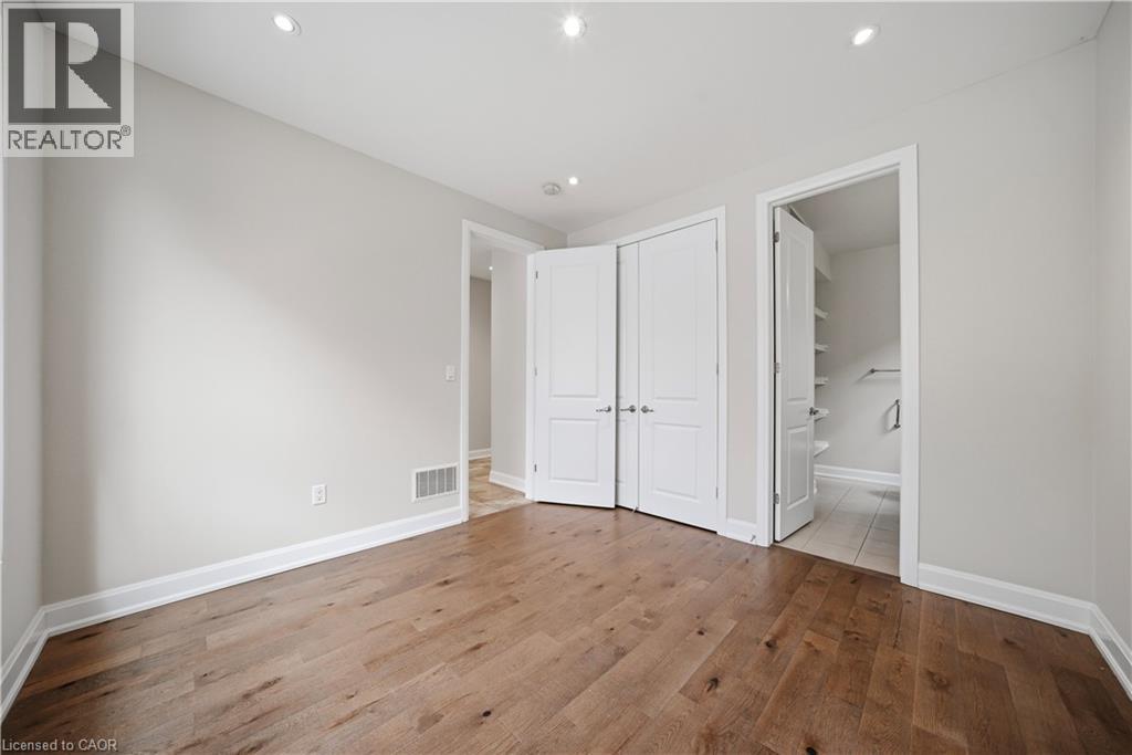 224 CHERRYHURST Road, Oakville, Ontario, L6M0Z7 — Photo 5