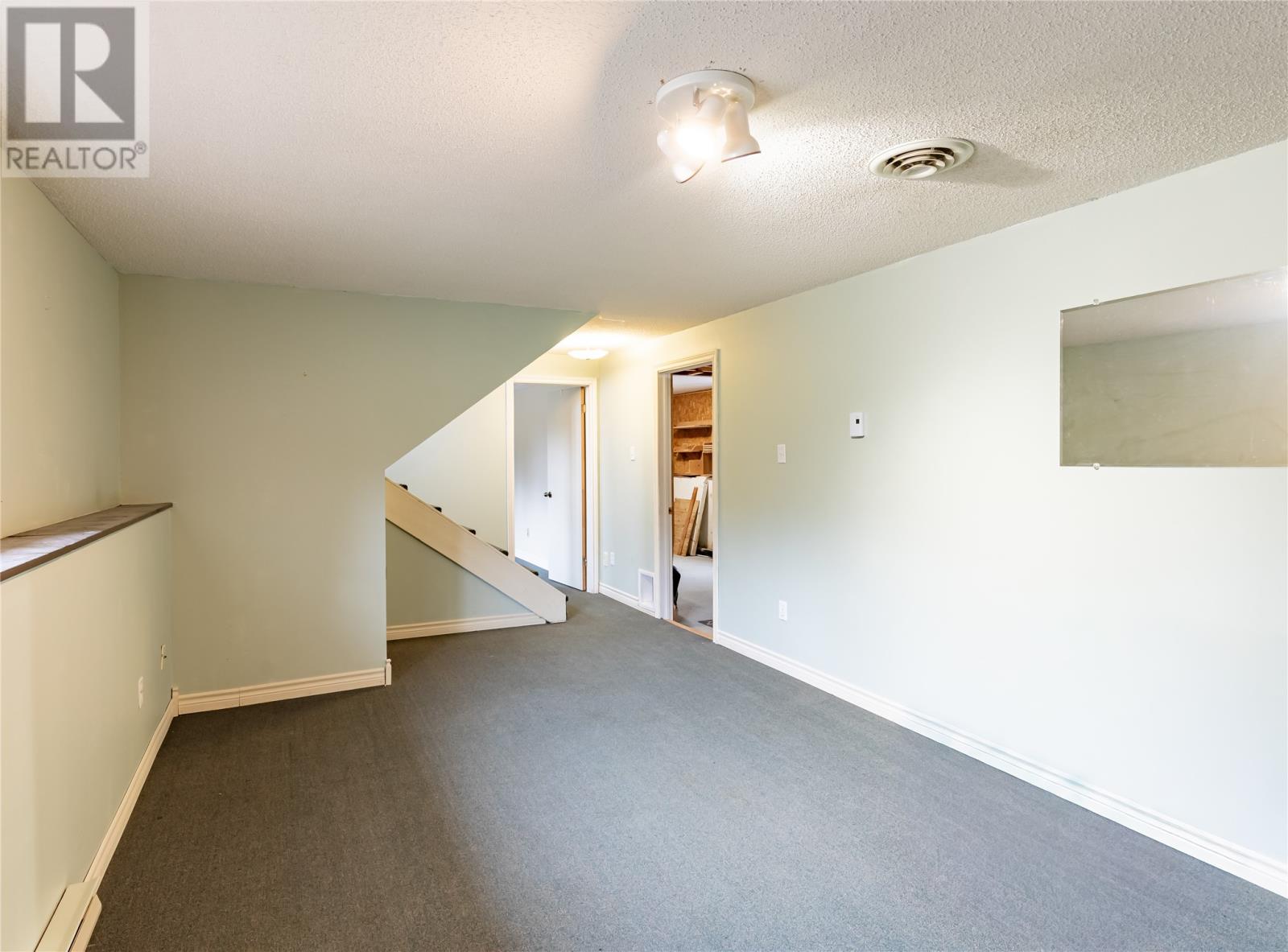 15 Greslet Place — photo 31