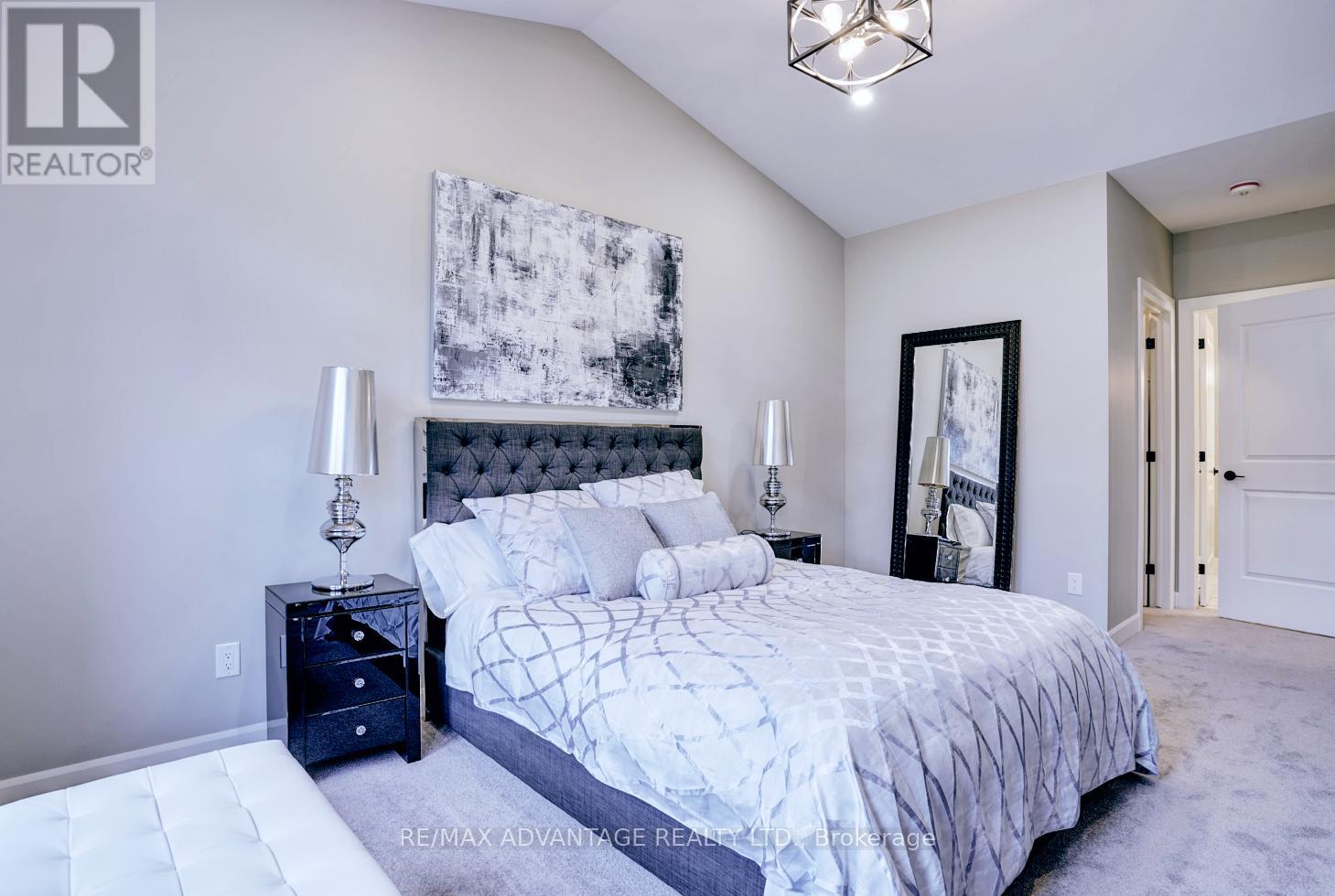 #54 2650 BUROAK DRIVE - 18