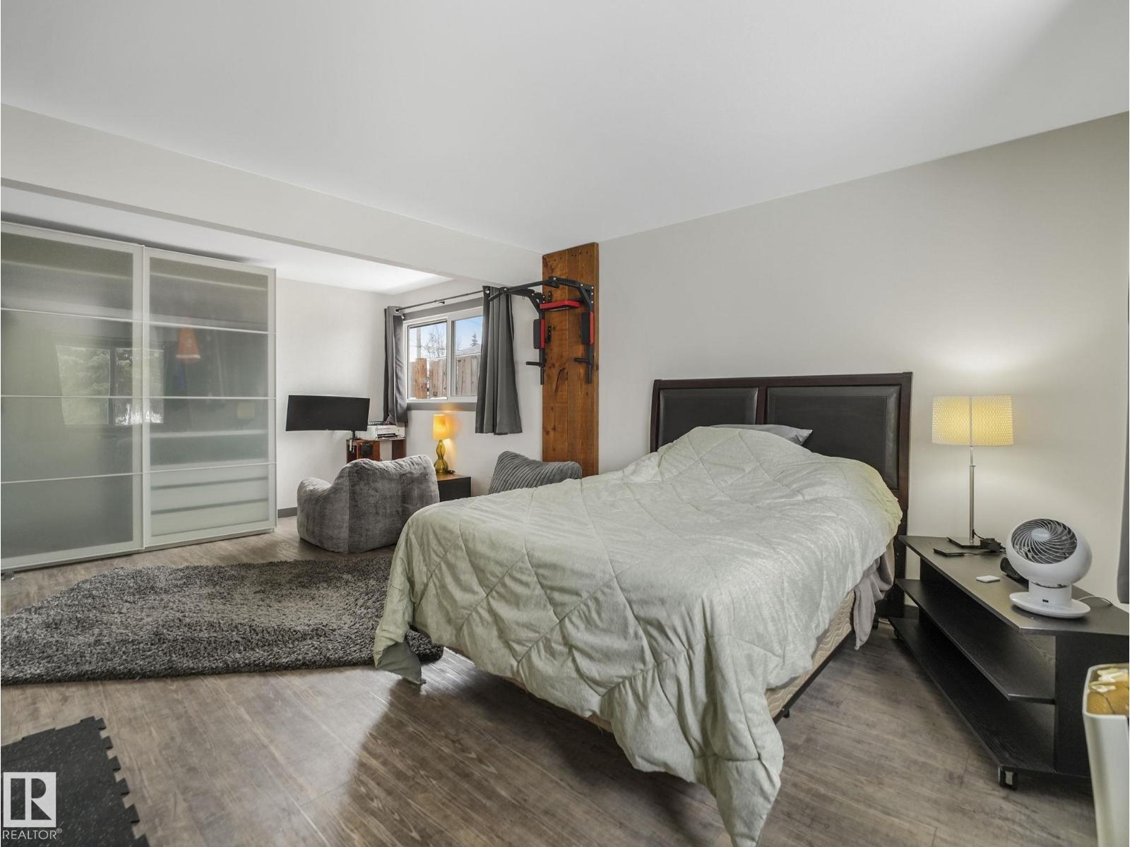 7607 70 AV NW, Edmonton