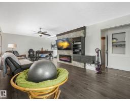 7607 70 Av Nw, Edmonton, AB T6C0A3 Photo 11