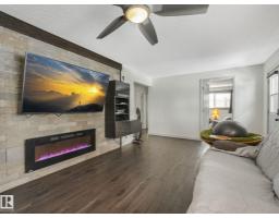 7607 70 Av Nw, Edmonton, AB T6C0A3 Photo 14