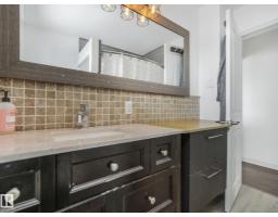 7607 70 Av Nw, Edmonton, AB T6C0A3 Photo 19