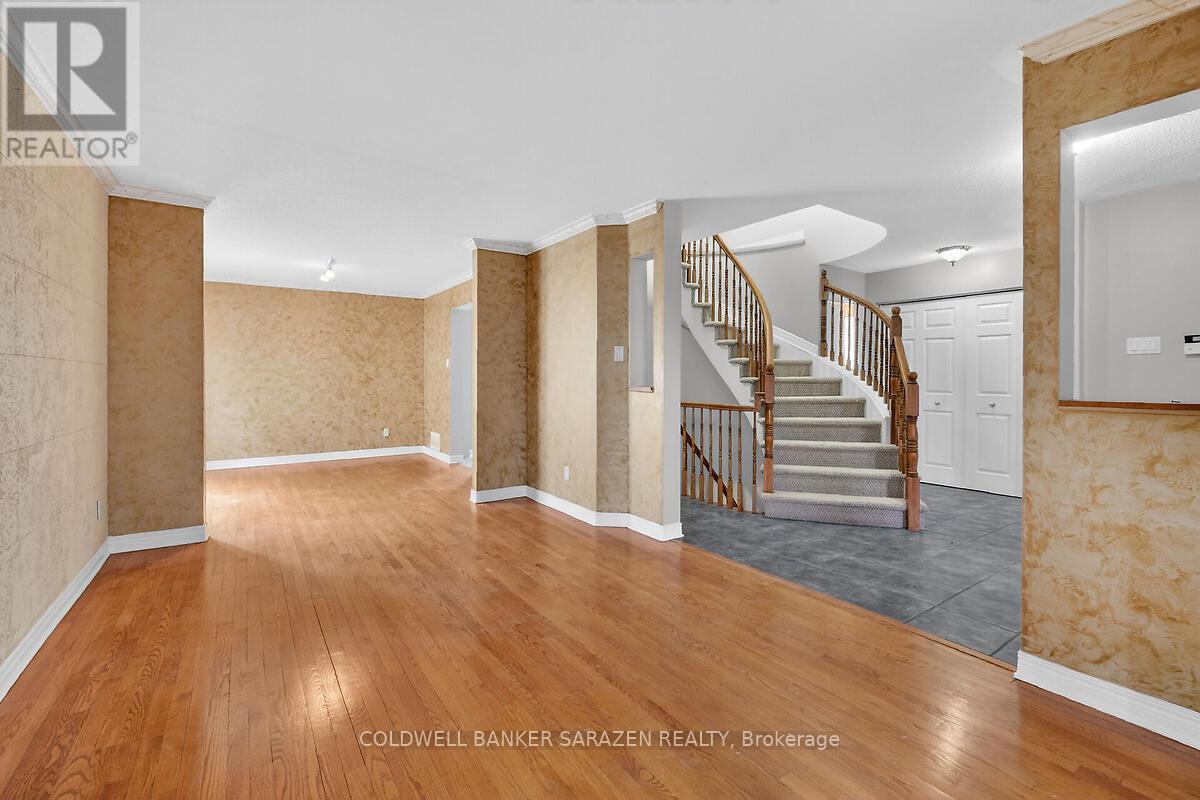 33 RIALTO WAY — photo 10
