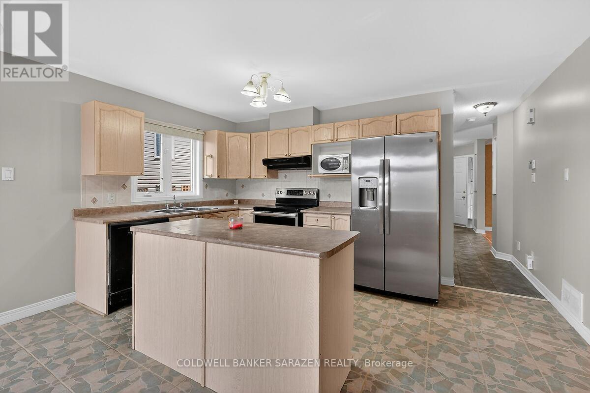 33 RIALTO WAY — photo 12