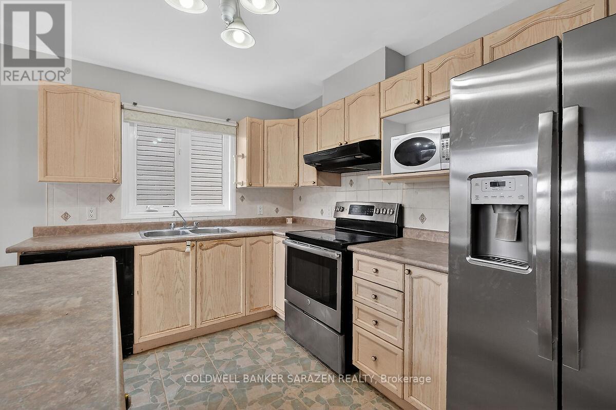 33 RIALTO WAY — photo 14