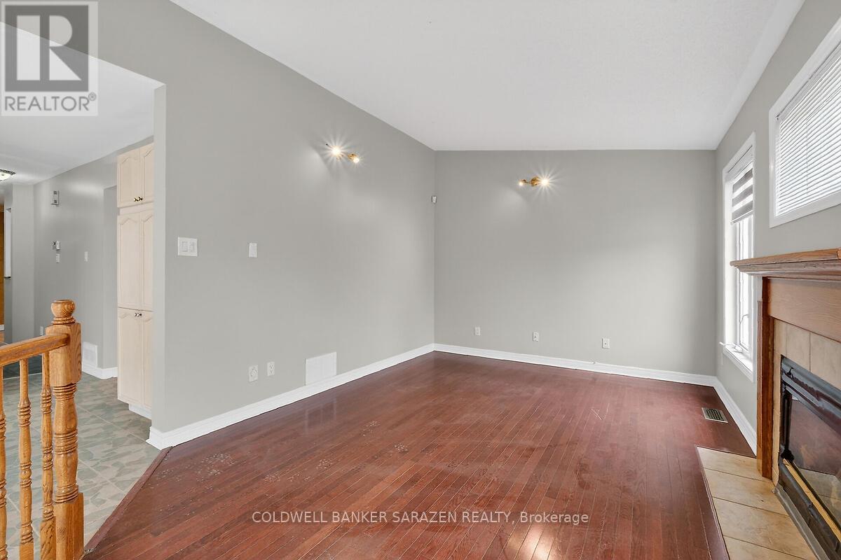33 RIALTO WAY — photo 19