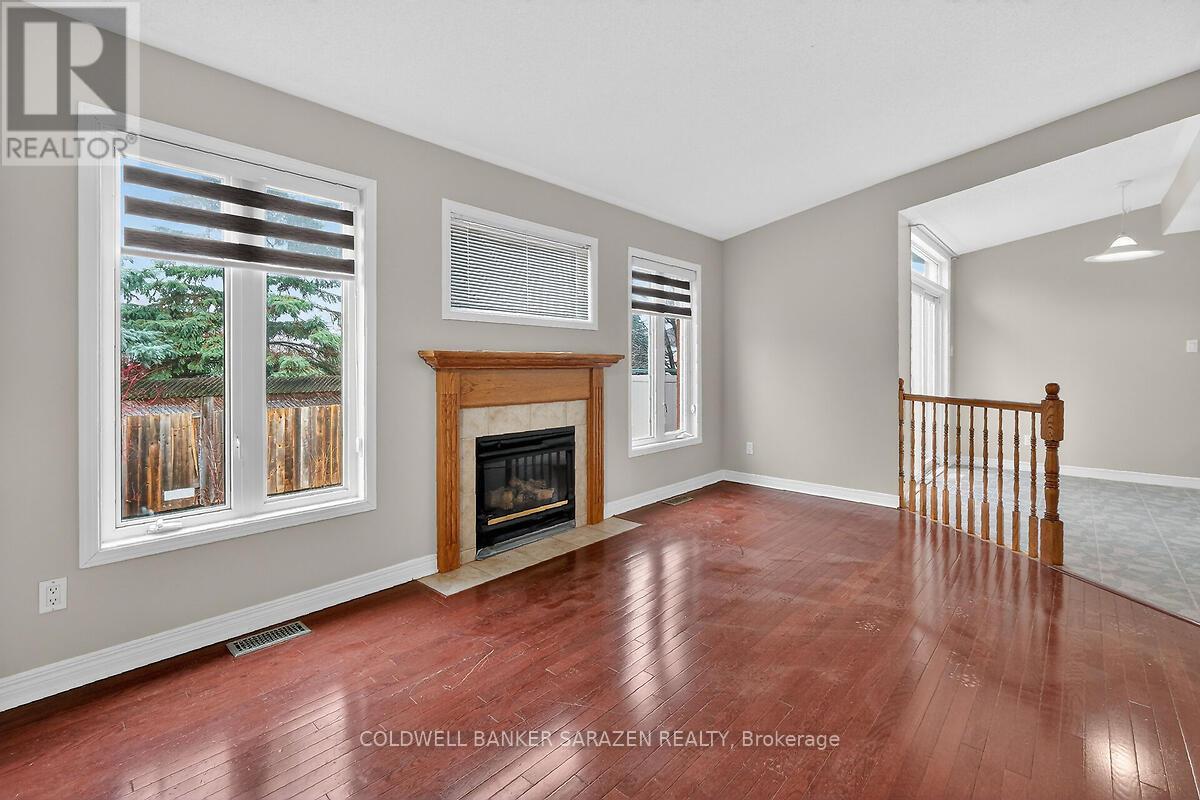 33 RIALTO WAY — photo 20