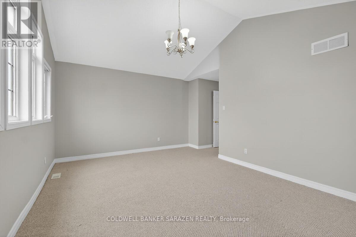 33 RIALTO WAY — photo 33