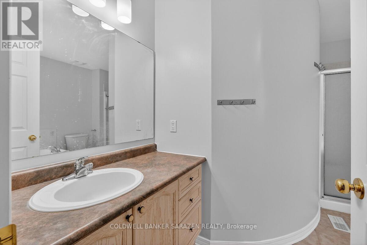 33 RIALTO WAY — photo 36