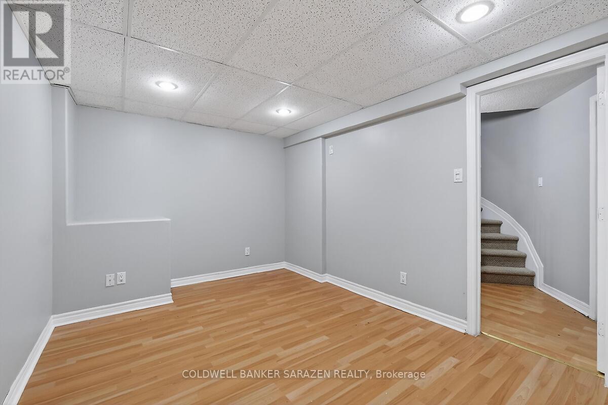 33 RIALTO WAY — photo 46