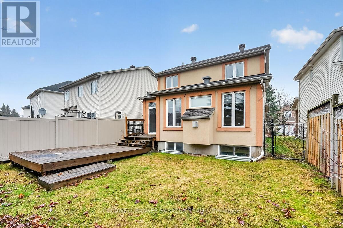 33 RIALTO WAY — photo 48
