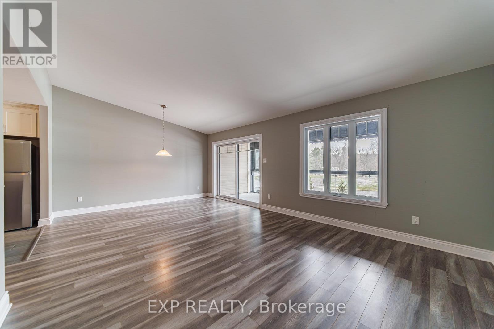#285 306 MASTERS LANE - 15