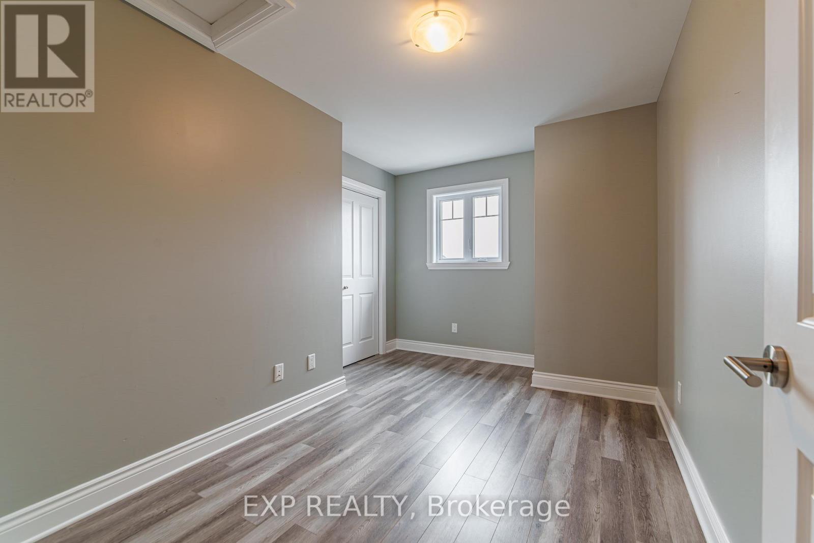 #285 306 MASTERS LANE - 9