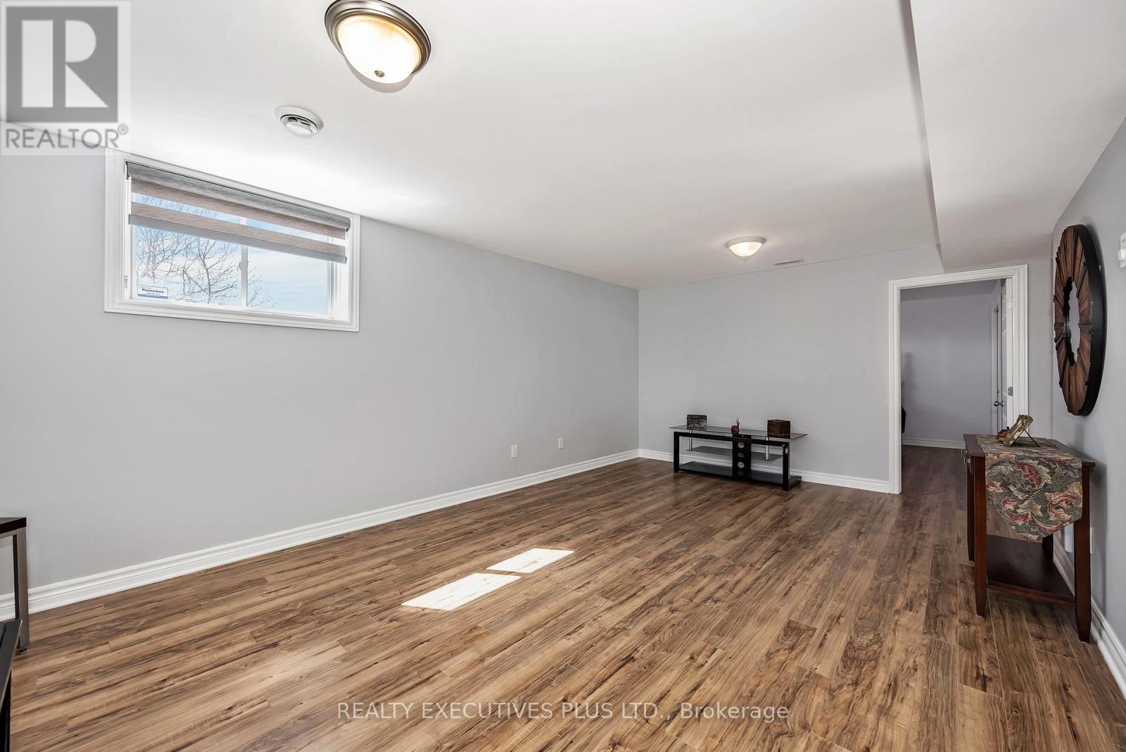 138 CASTEL STREET - 22