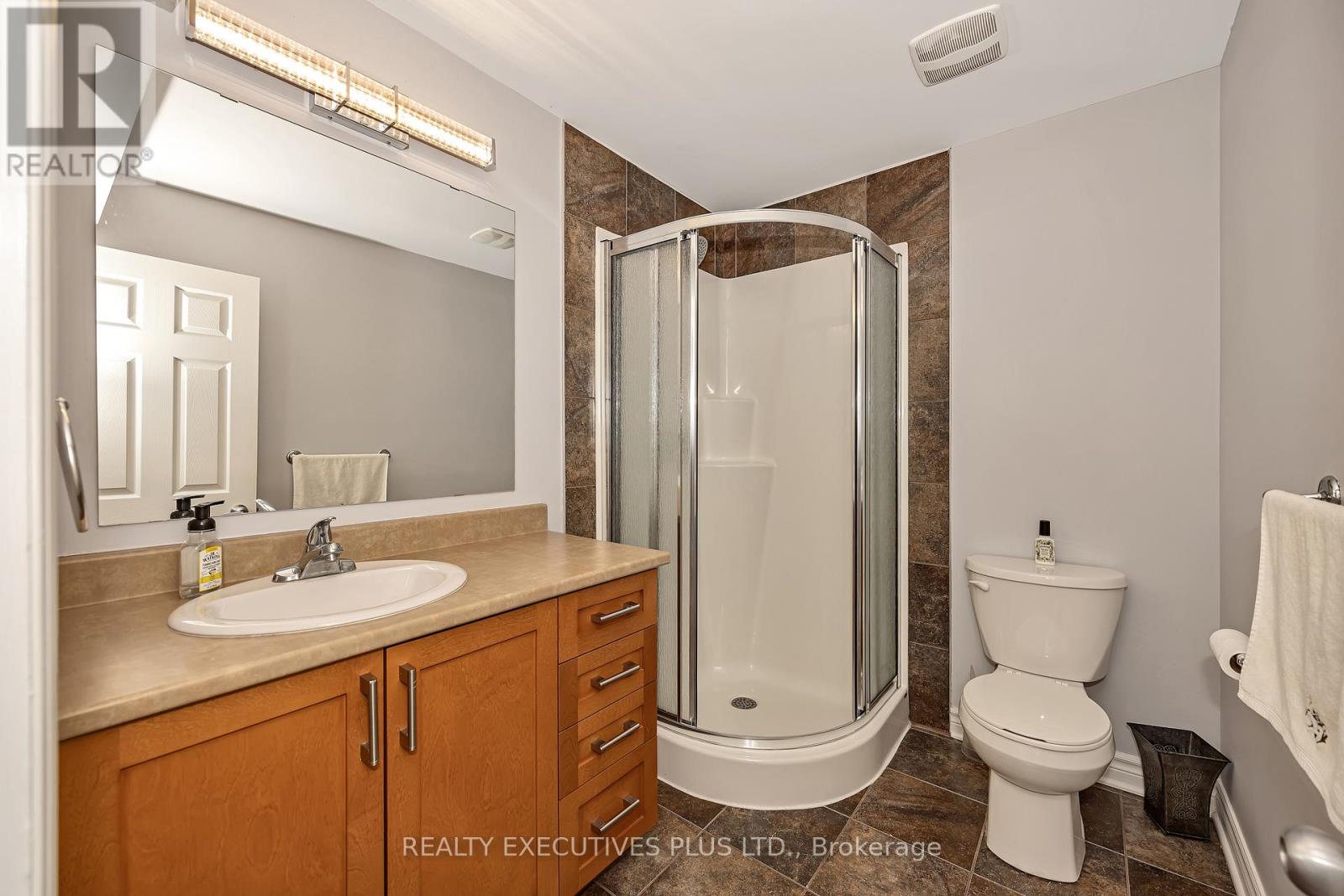 138 CASTEL STREET - 24