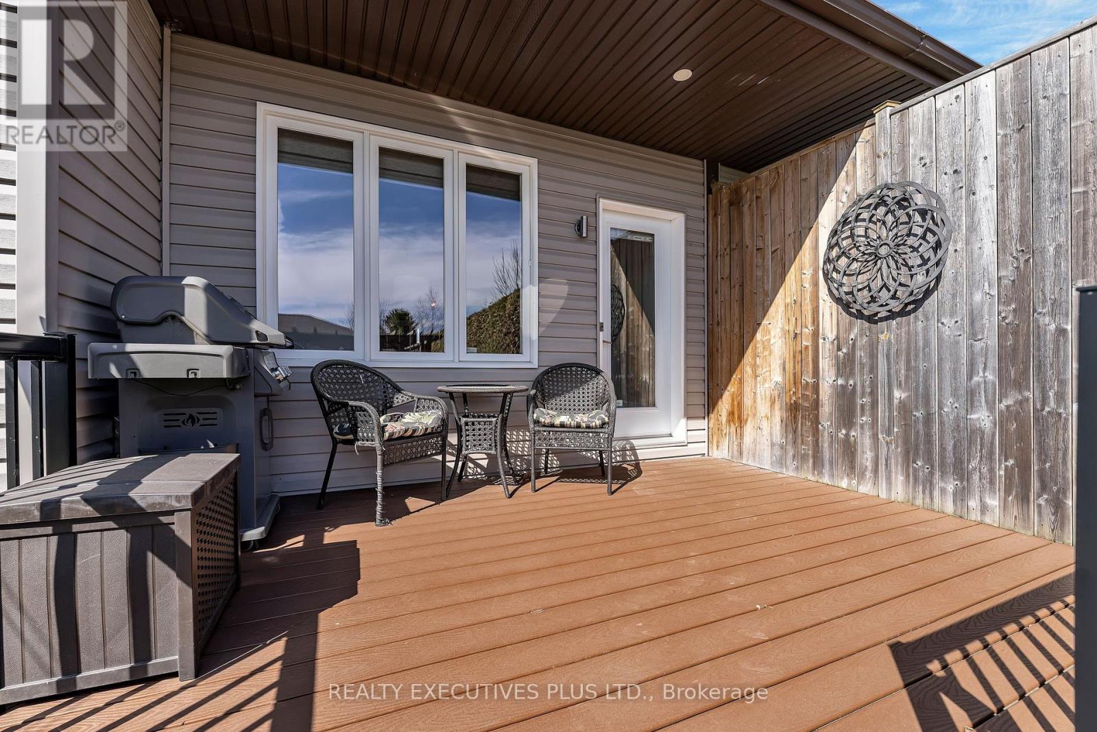 138 CASTEL STREET - 27