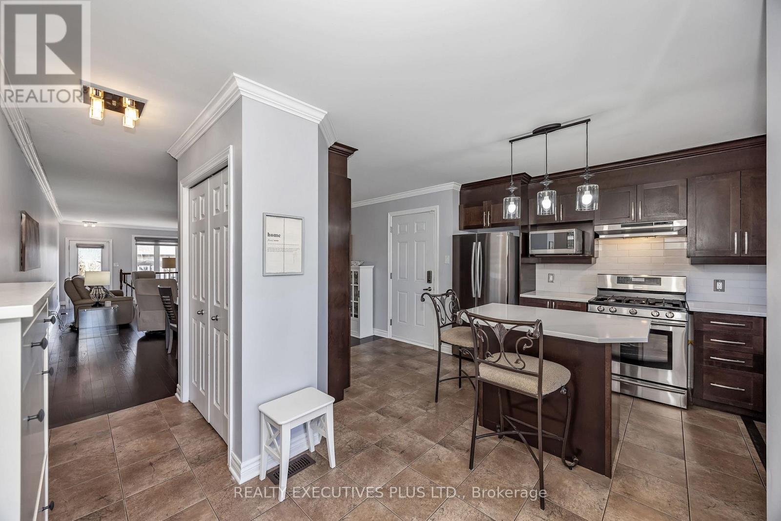 138 CASTEL STREET - 4