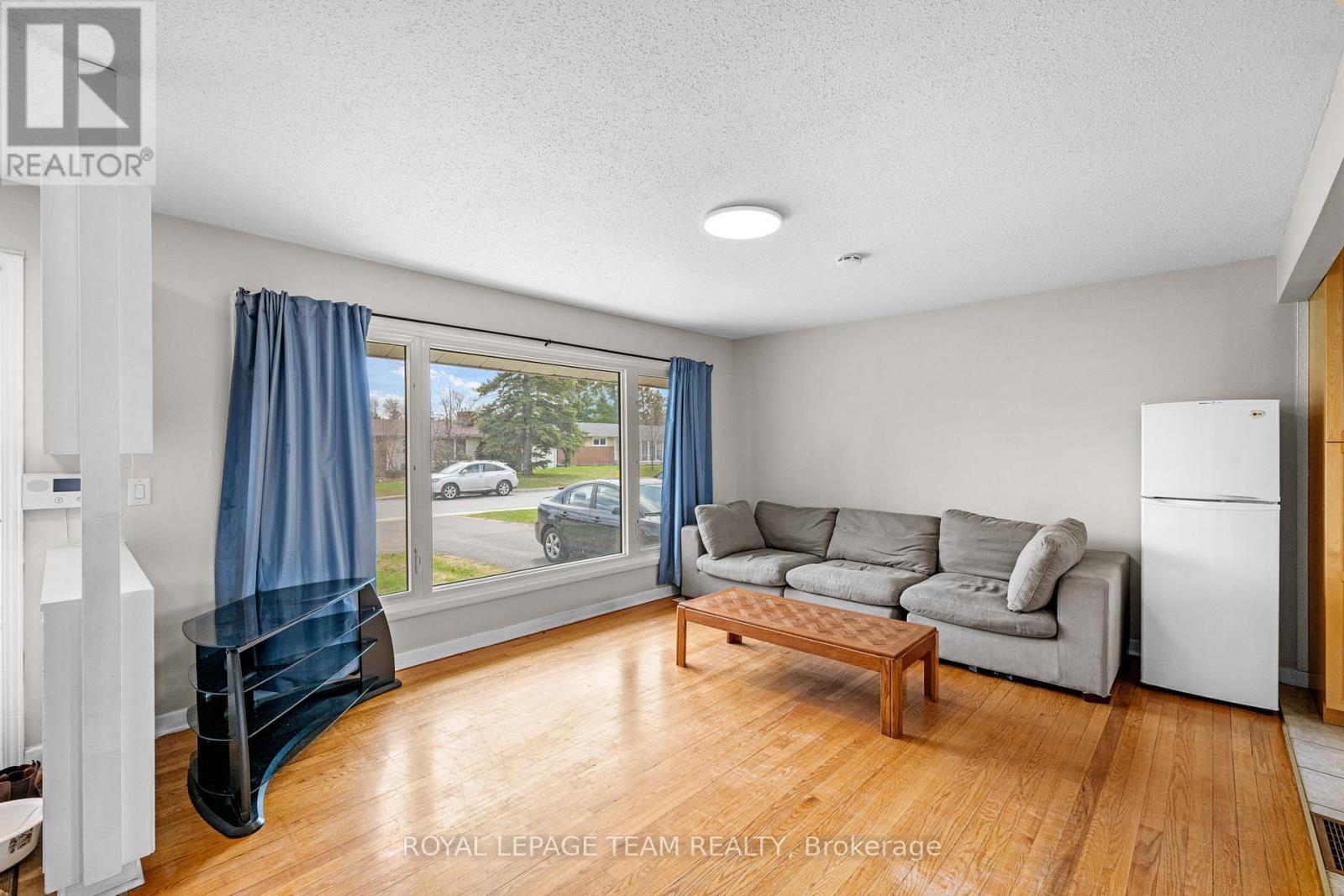 50 HILLIARD AVENUE — photo 10