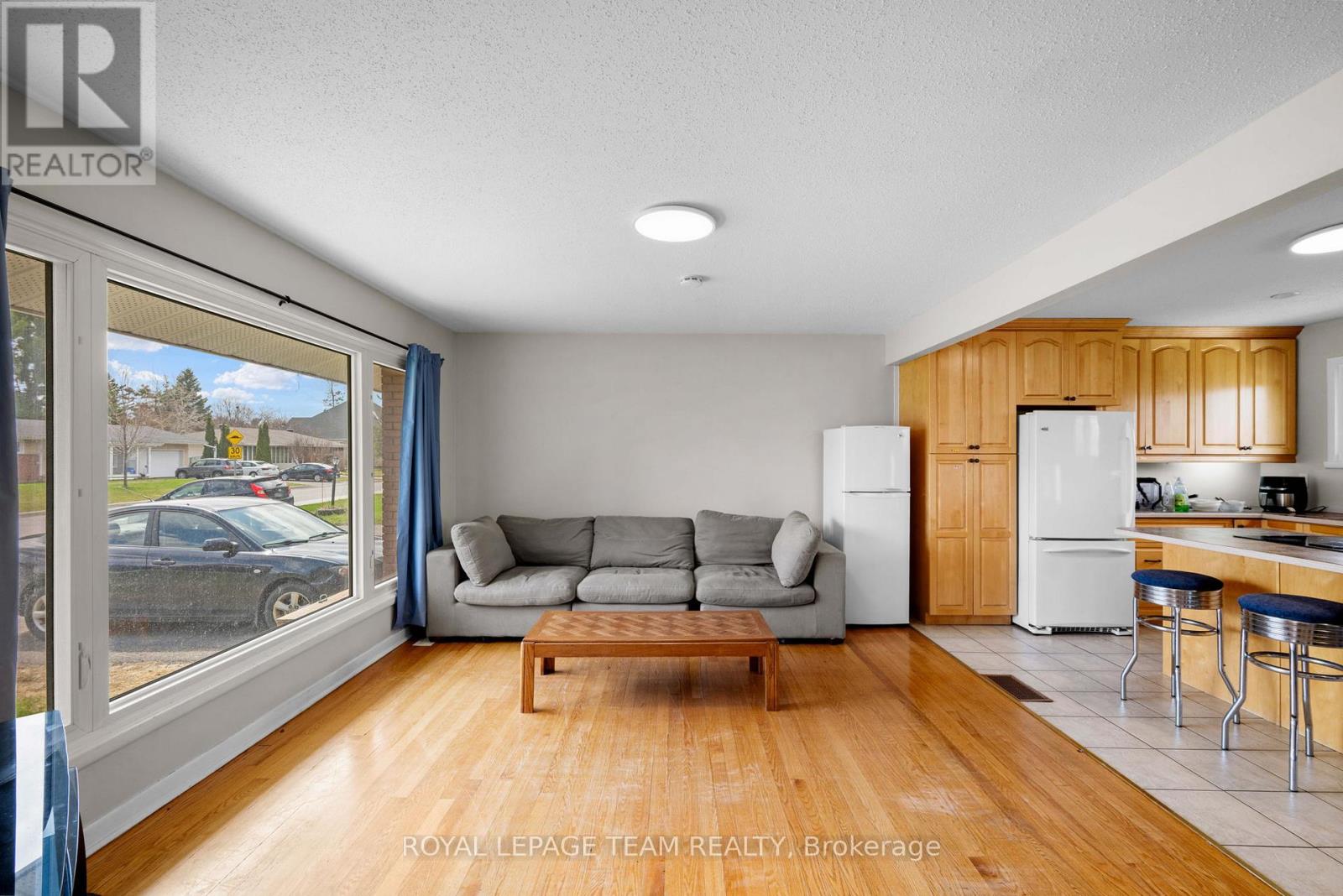 50 HILLIARD AVENUE - 11