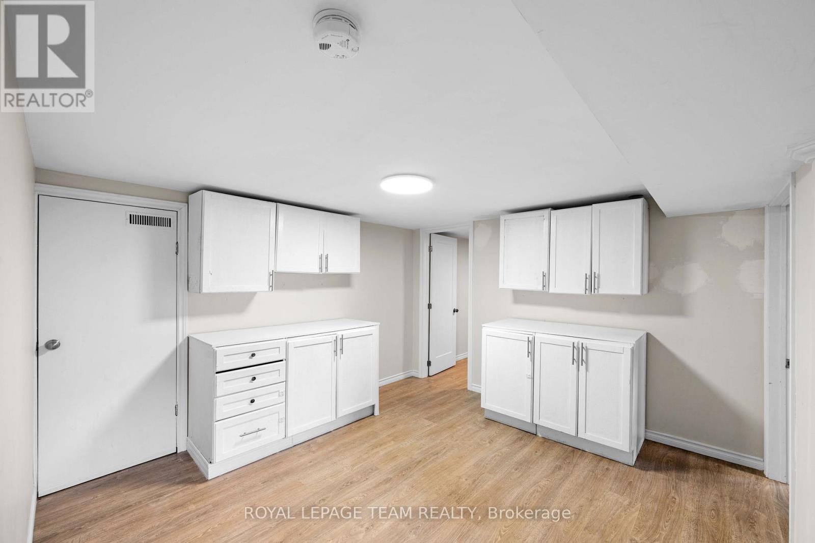 50 HILLIARD AVENUE — photo 18