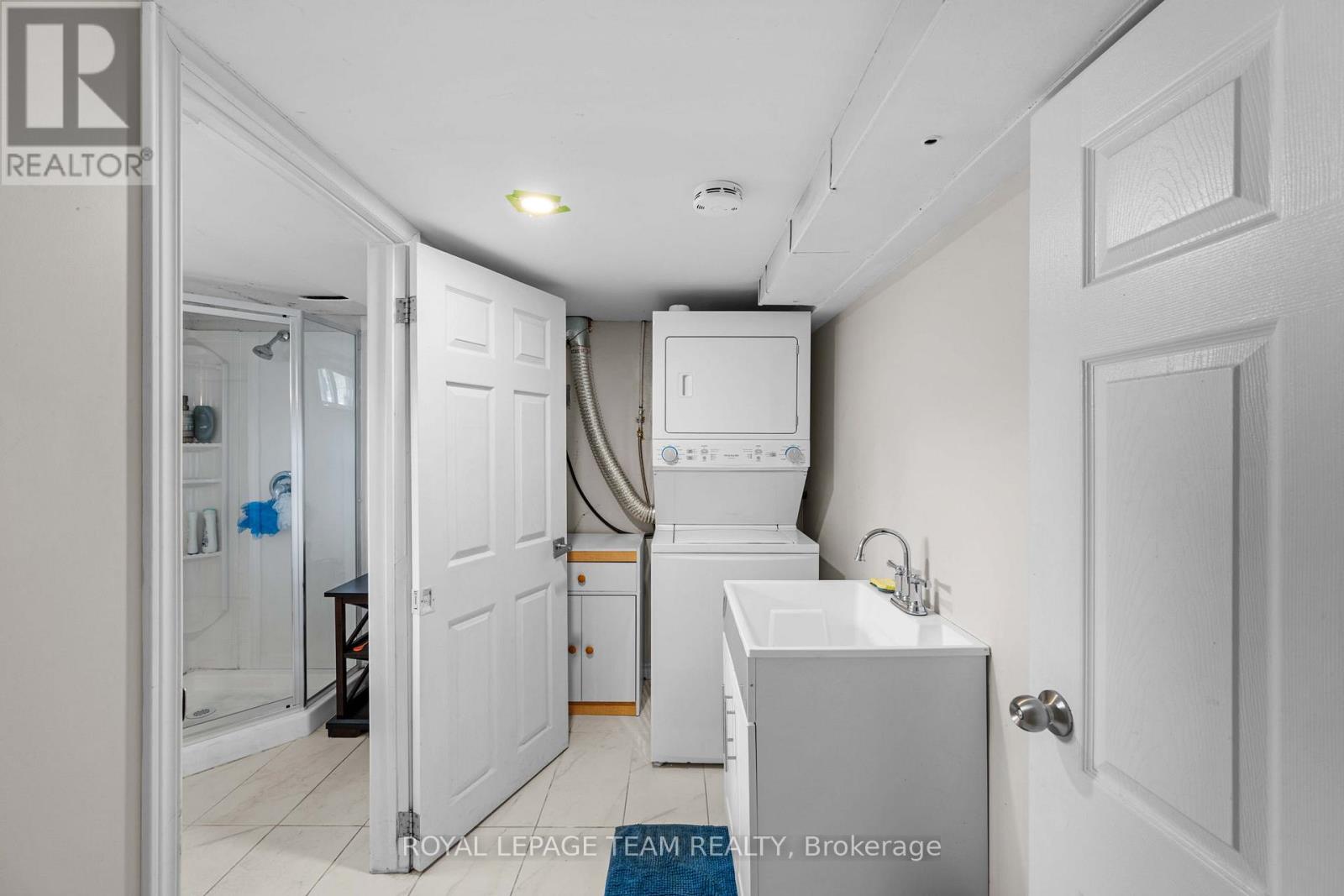 50 HILLIARD AVENUE - 23