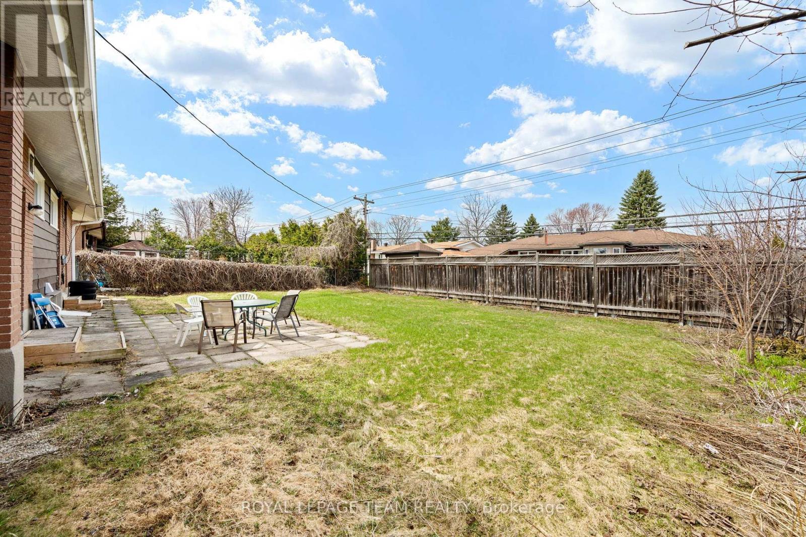 50 HILLIARD AVENUE — photo 27